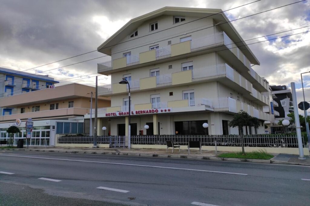 Hotel Gran San Bernardo